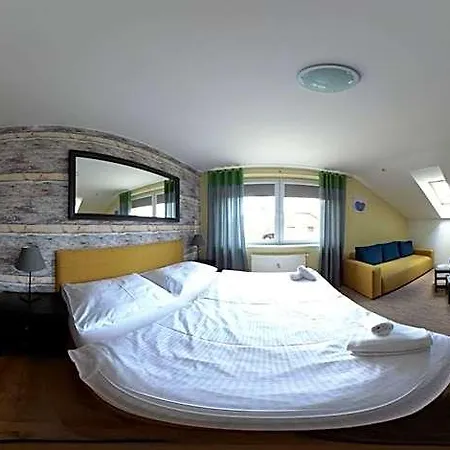 Aplend Tatry מלון 3*
